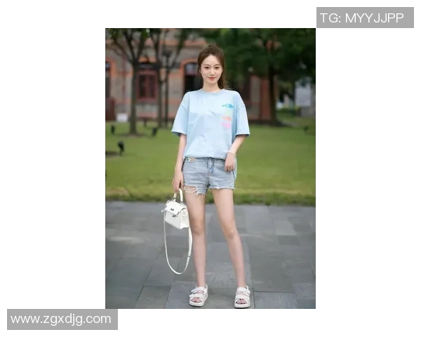 时尚与舒适并重如何选择适合你的游泳衣款式和搭配技巧