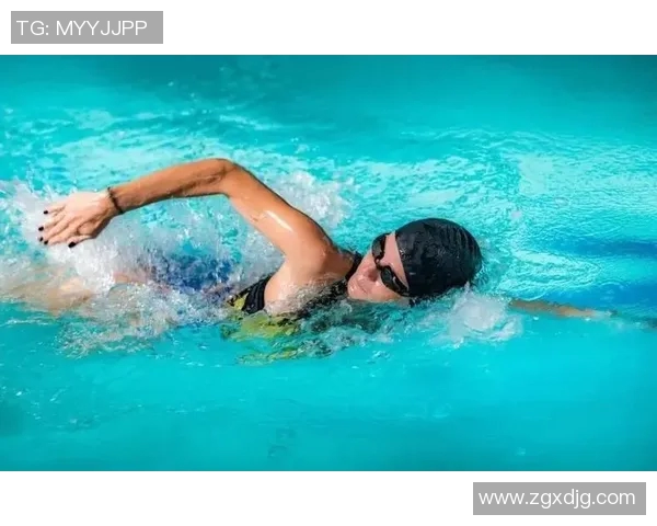 游泳技巧与训练指南：提高速度与耐力的科学方法与实用建议