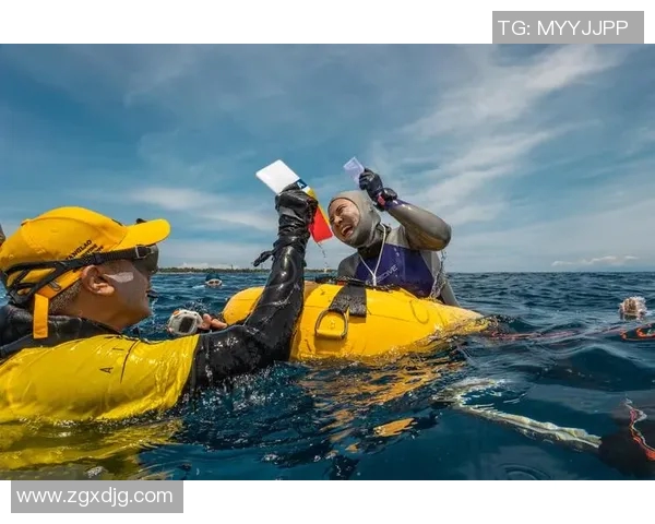 竞技SUP：探索水上运动新趋势，如何提升技术与竞技水平