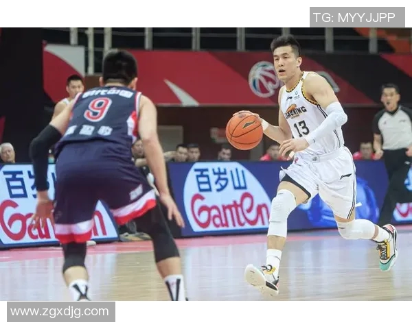 广州篮球队中路突破战术解析与实战应用探讨 广州篮球队中路突破战术解析与实战应用探讨